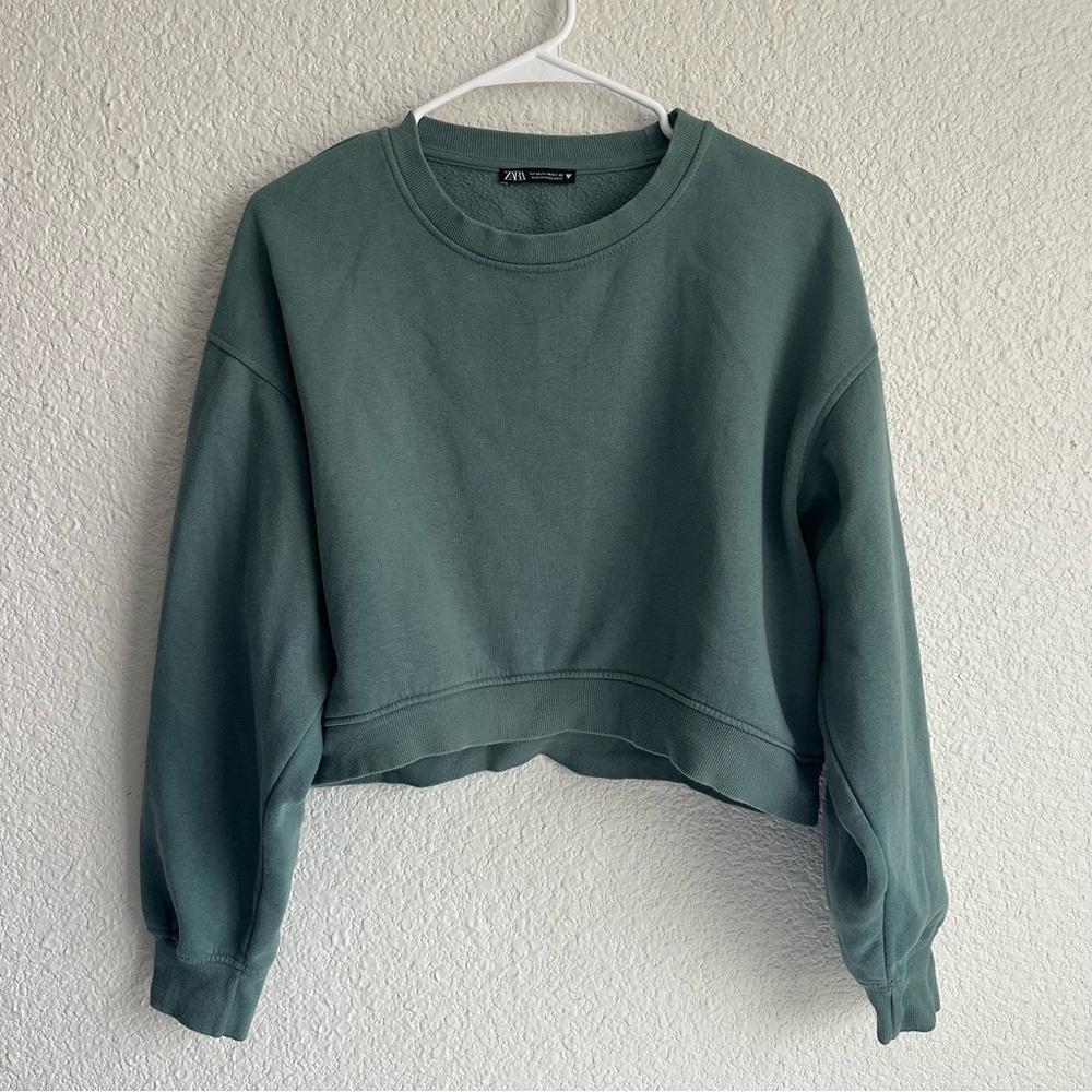 Zara Cropped Green Pullover